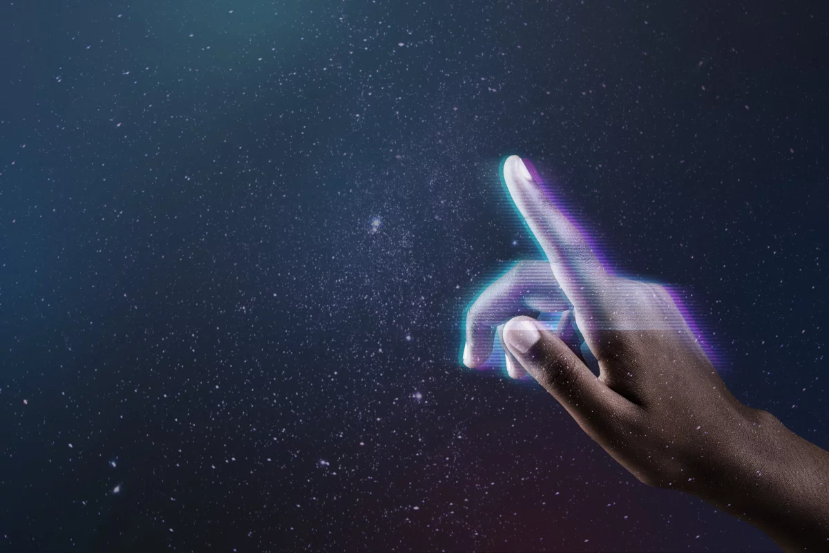 Éra zákazníka sa začala – msg life Slovakia Prst ukazujúci do vzduchu