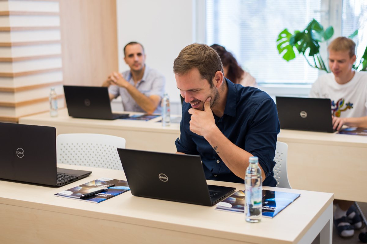 Tím v IT spoločnosti msg life Slovakia – msg life Slovakia Práca v IT v msg life Slovakia