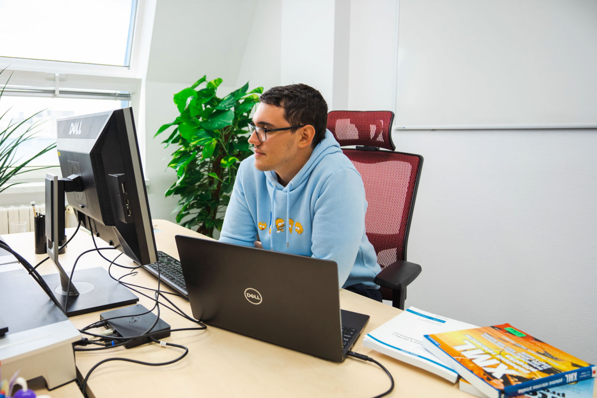 Michal pracuje u nás na testerskej pozícii – msg life Slovakia Michal pracuje ako tester v msg life SLovakia