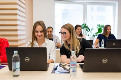 Vzdelávanie zamestnancov pomocou odborných kurzov